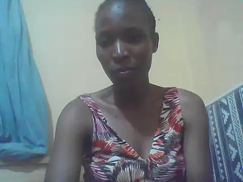 Snapshot of Smillie_prety chatting on 04/12/26, 10:29 Smillie prety online show from 04/12/26, 10:29