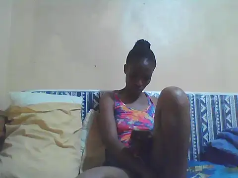 Snapshot of Smillie_prety chatting on 04/23/26, 03:35 Smillie prety online show from 04/23/26, 03:35