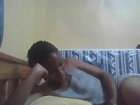 Snapshot of Smillie_prety chatting on 05/11/26, 02:40 Smillie prety online show from 05/11/26, 02:40