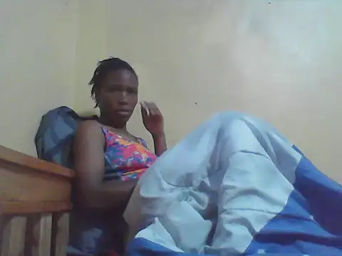 Snapshot of Smillie_prety chatting on 05/20/26, 04:20 Smillie prety online show from 05/20/26, 04:20