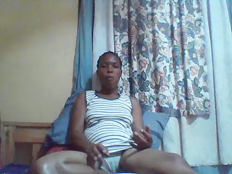 Snapshot of Smillie_prety chatting on 07/08/26, 05:24 Smillie prety online show from 07/08/26, 05:24
