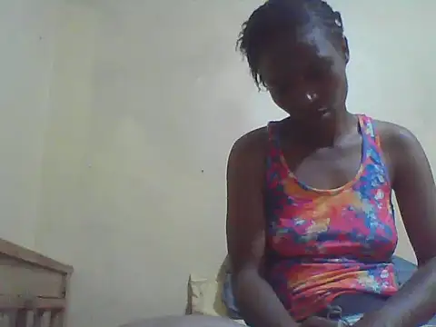 Snapshot of Smillie_prety chatting on 05/19/26, 03:52 Smillie prety online show from 05/19/26, 03:52