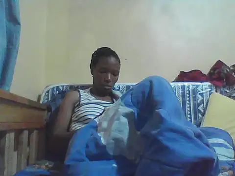 Snapshot of Smillie_prety chatting on 05/15/26, 03:15 Smillie prety online show from 05/15/26, 03:15