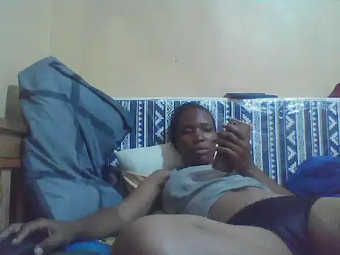 Snapshot of Smillie_prety chatting on 05/10/26, 01:25 Smillie prety online show from 05/10/26, 01:25