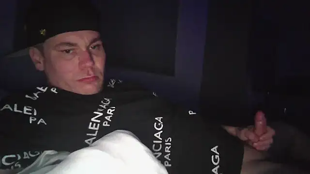 Snapshot of ACABFTP chatting on 11/16/25, 02:44 ACABFTP online show from 11/16/25, 02:44