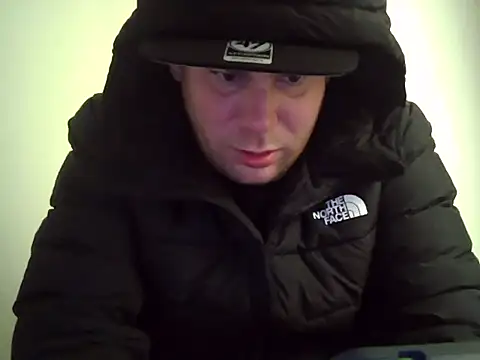 Snapshot of ACABFTP chatting on 11/07/25, 02:43 ACABFTP online show from 11/07/25, 02:43