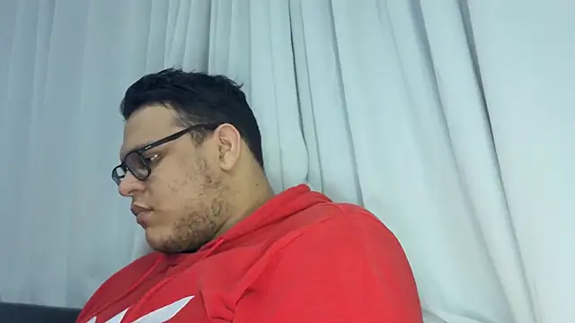 Snapshot of batman2433 chatting on 10/30/25, 06:49 batman2433 online show from 10/30/25, 06:49