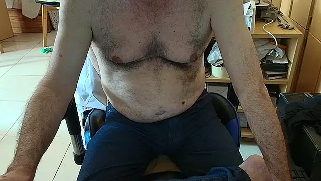 Snapshot of angelgarcia269 chatting on 02/01/26, 11:41 angelgarcia269 online show from 02/01/26, 11:41