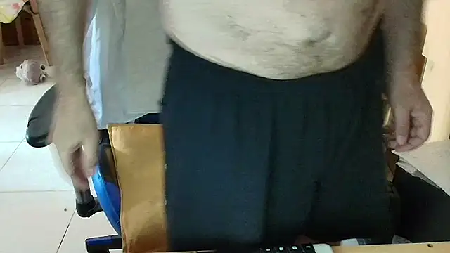 Snapshot of angelgarcia269 chatting on 02/12/26, 01:55 angelgarcia269 online show from 02/12/26, 01:55