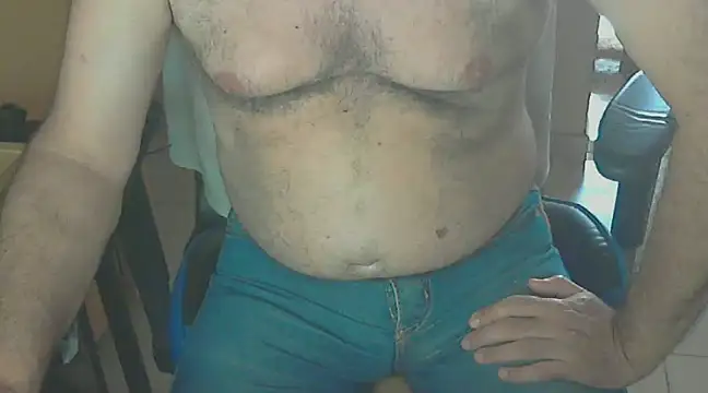 Snapshot of angelgarcia269 chatting on 03/02/25, 11:30 angelgarcia269 online show from 03/02/25, 11:30