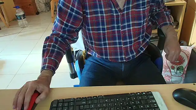 angelgarcia269 online show from 06/03/26, 12:06