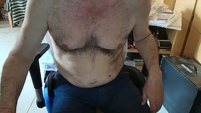 angelgarcia269 online show from 11/12/25, 12:20