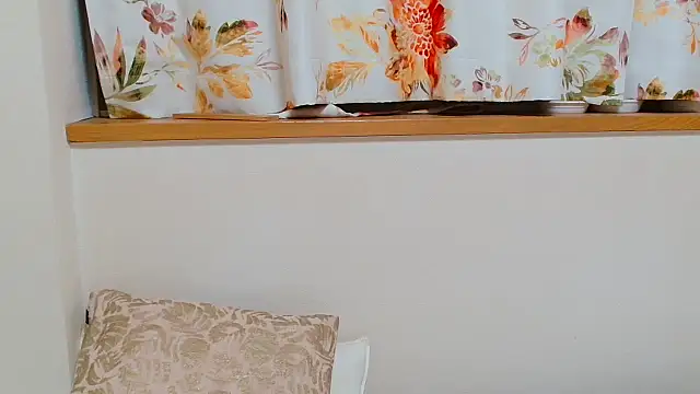 Snapshot of liliyRiSAcha-n chatting on 11/07/25, 08:19 liliyRiSAcha-n online show from 11/07/25, 08:19