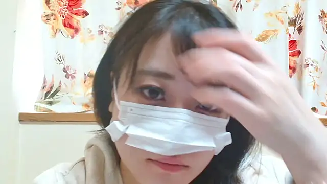 Snapshot of liliyRiSAcha-n chatting on 02/14/26, 06:24 liliyRiSAcha-n online show from 02/14/26, 06:24