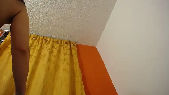 lady hot2xx online show from 11/24/25, 09:53