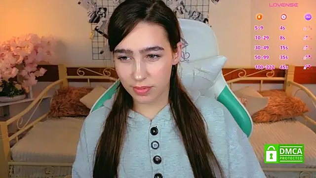  Eliizabeth  online show from 03/16/26, 10:23