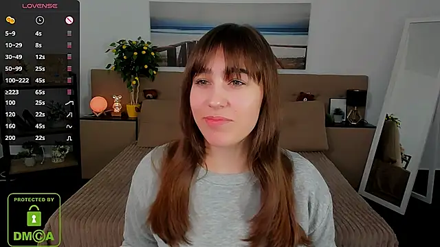  Eliizabeth  online show from 03/13/25, 08:22