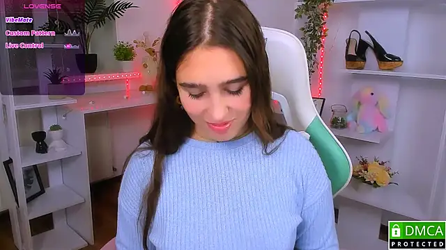  Eliizabeth  online show from 11/10/25, 10:48