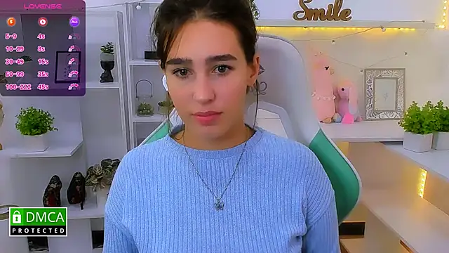  Eliizabeth  online show from 09/24/25, 09:32