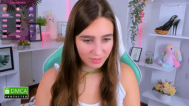  Eliizabeth  online show from 10/12/25, 09:16