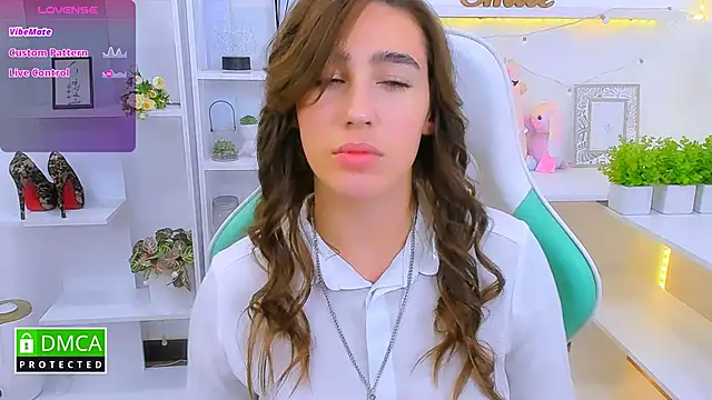  Eliizabeth  online show from 09/14/25, 09:48