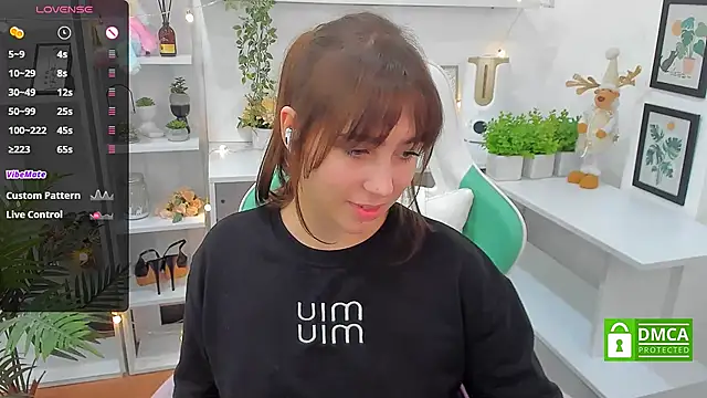  Eliizabeth  online show from 03/16/25, 09:16