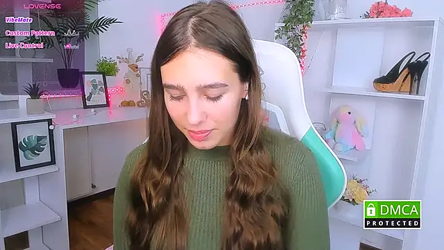  Eliizabeth  online show from 11/03/25, 09:18