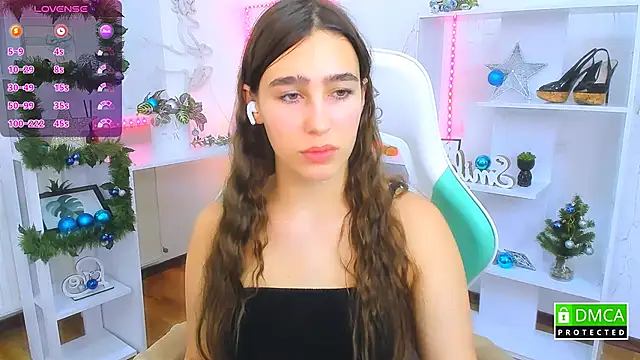  Eliizabeth  online show from 12/22/25, 10:21