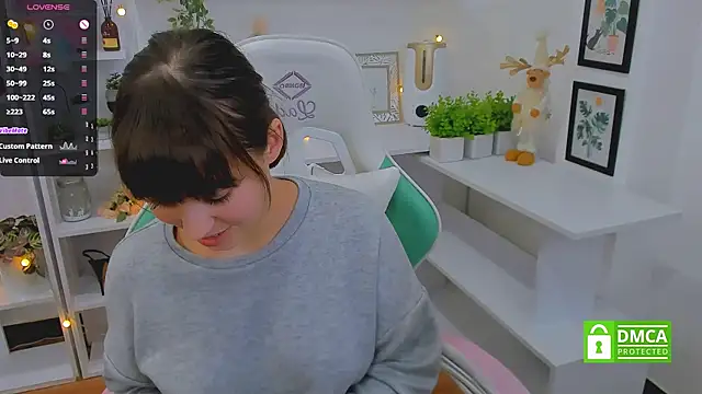  Eliizabeth  online show from 03/22/25, 01:11