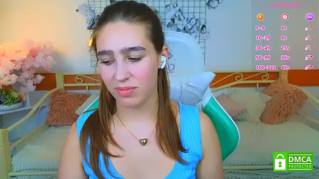  Eliizabeth  online show from 03/31/26, 10:45