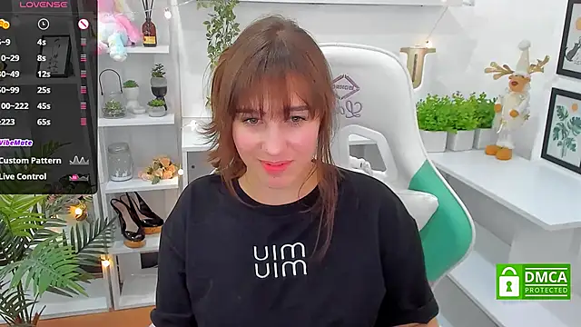  Eliizabeth  online show from 03/17/25, 09:35