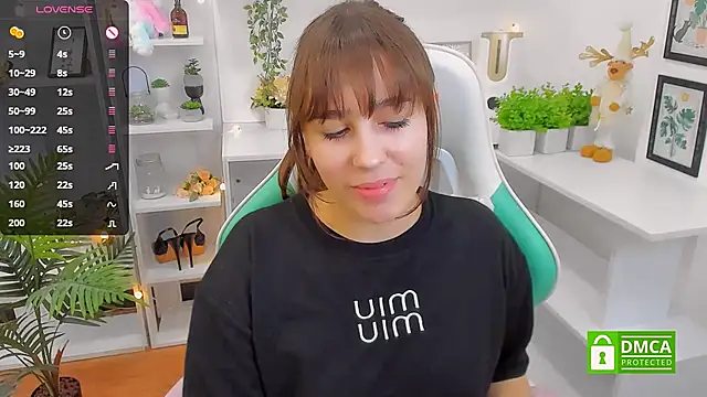  Eliizabeth  online show from 03/15/25, 09:16