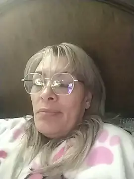 RebeccaThompson online show from 05/12/26, 05:26