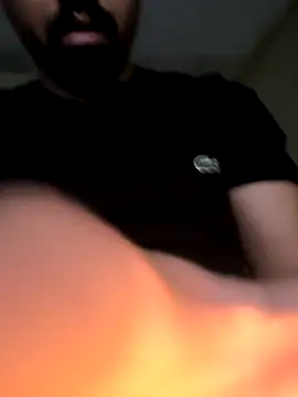 KingZilla2023 online show from 11/15/25, 06:17