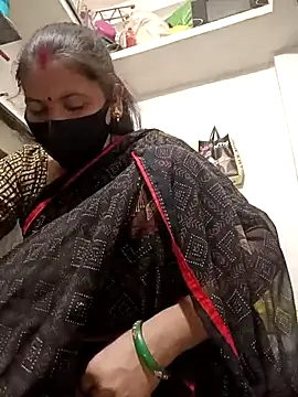 Riyaa-Devi online show from 11/16/25, 04:56