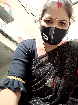 Riyaa-Devi online show from 10/13/25, 05:47