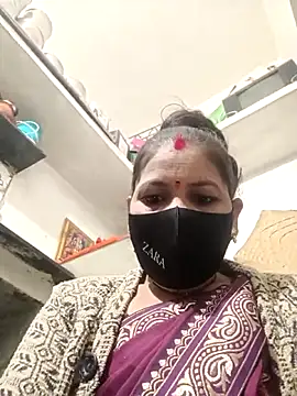 Riyaa-Devi online show from 12/21/25, 05:36