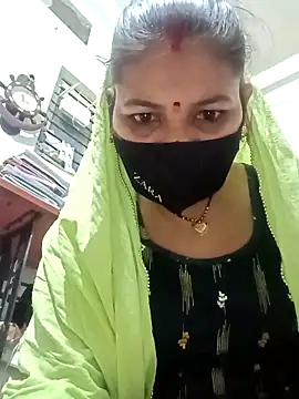Snapshot of Riyaa-Devi chatting on 12/22/25, 05:46 Riyaa-Devi online show from 12/22/25, 05:46