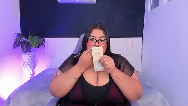 Snapshot of tifanny_bigboobs11 chatting on 06/20/26, 11:15 tifanny bigboobs11 online show from 06/20/26, 11:15