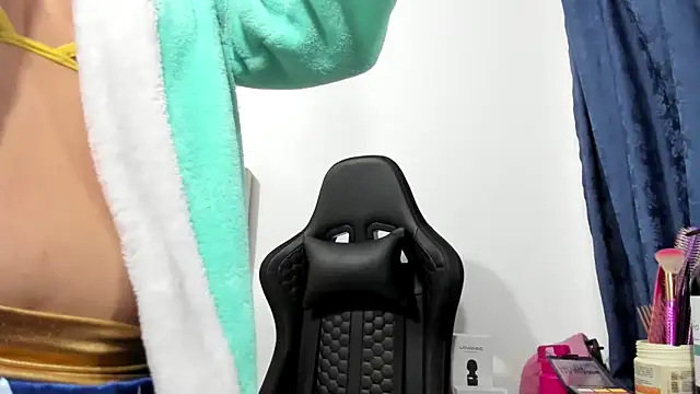 Chloemiller89 online show from 10/31/25, 07:43