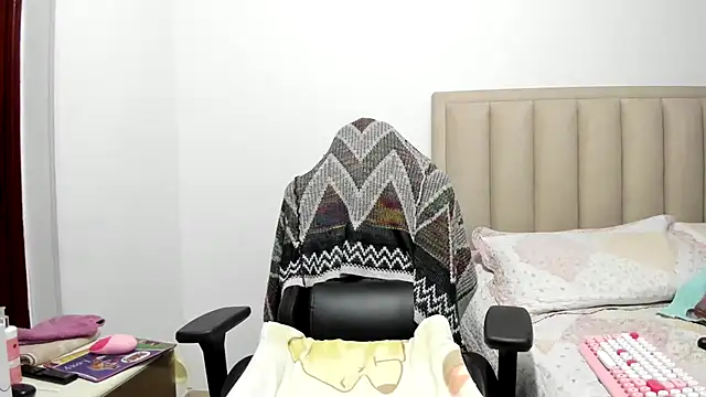 Chloemiller89 online show from 04/26/26, 05:54