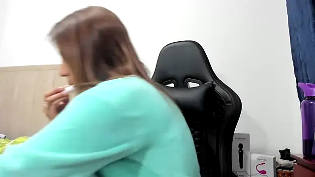 Chloemiller89 online show from 09/14/25, 10:43