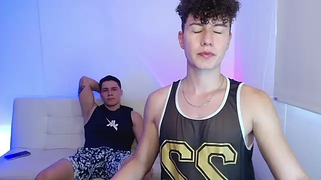 adrian morelly online show from 11/30/25, 07:03