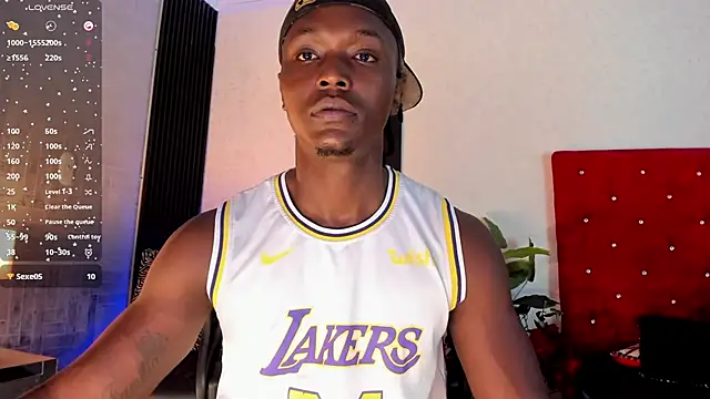 DannSmmith online show from 10/26/25, 05:08