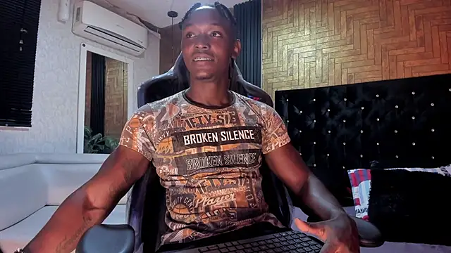 DannSmmith online show from 09/29/25, 06:31