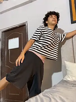 Cherry boy 18 online show from 04/16/26, 05:25