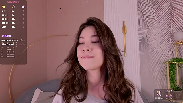 Marie Diaze online show from 05/18/26, 05:13