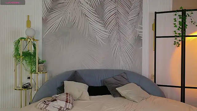 Marie Diaze online show from 05/30/26, 05:14