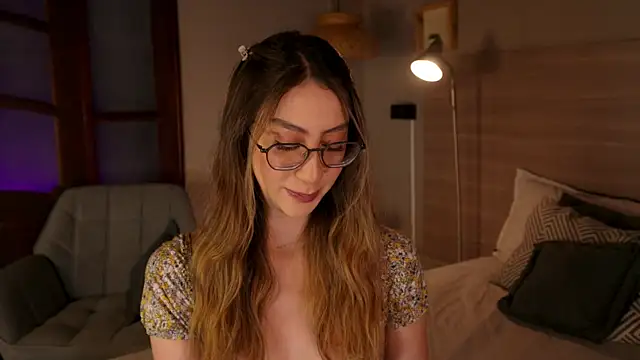 Snapshot of lua_ferch__ chatting on 12/20/25, 01:03 lua ferch online show from 12/20/25, 01:03