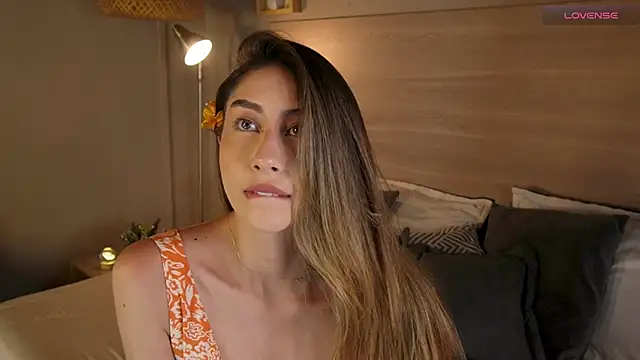 Snapshot of lua_ferch__ chatting on 02/14/26, 01:33 lua ferch online show from 02/14/26, 01:33